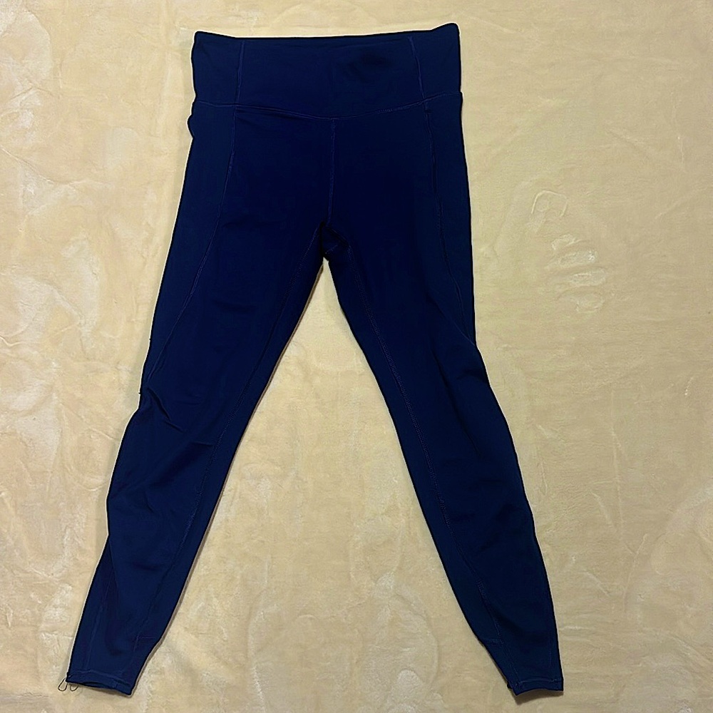 Blue leggings
